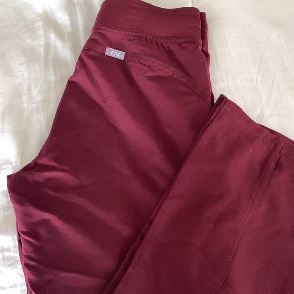 FIGS BURGANDY SCRUB PANTS- PETITE SMALL - Picture 6 of 6